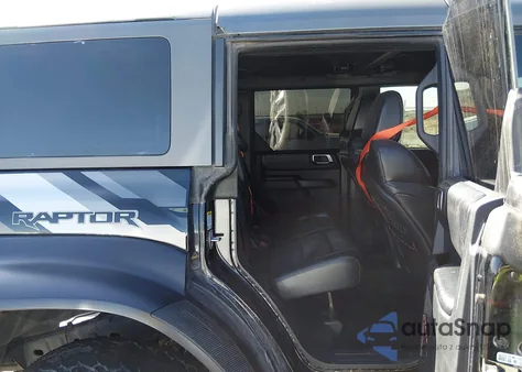 2023 Ford Bronco Raptor z USA, uszkodzony, nr VIN 1FMEE5JR8PLA93615